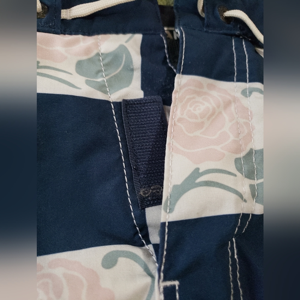 Vans Checkerboard Roses Swim Trunks - Picture 4 of 11